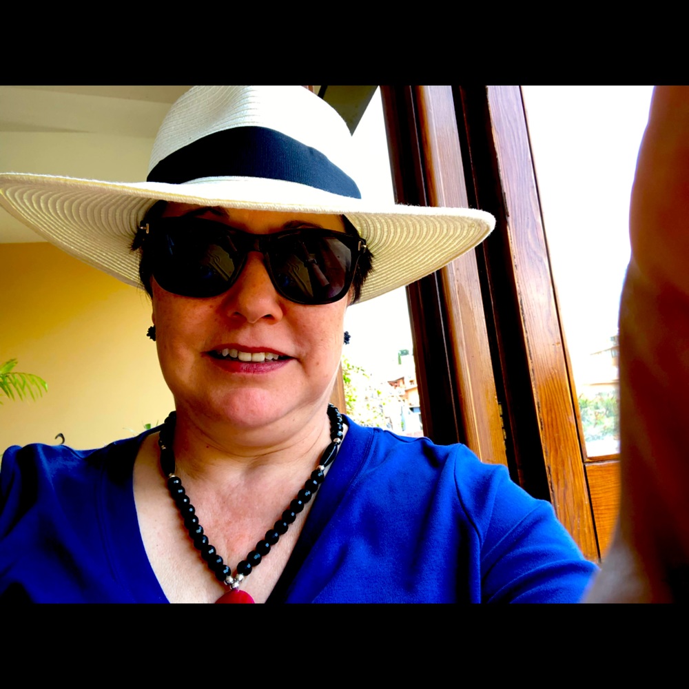 Meet your Posher, Linda